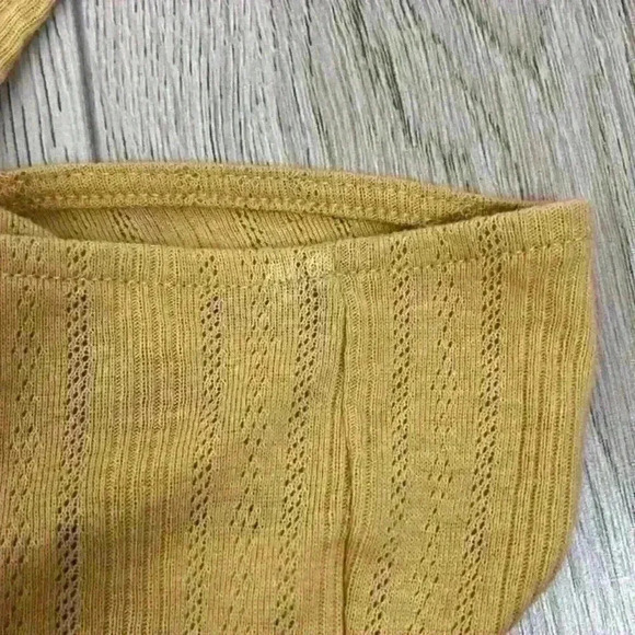 American Eagle Yellow Short Sleeve Button Front Top Size S - Picture 9 of 9